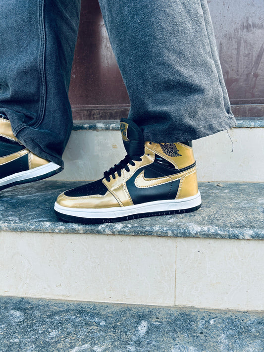 Nike AIR JORDAN GOLD BLACK