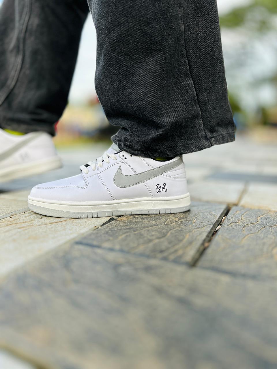 Nike SB Dunk Supreme 94