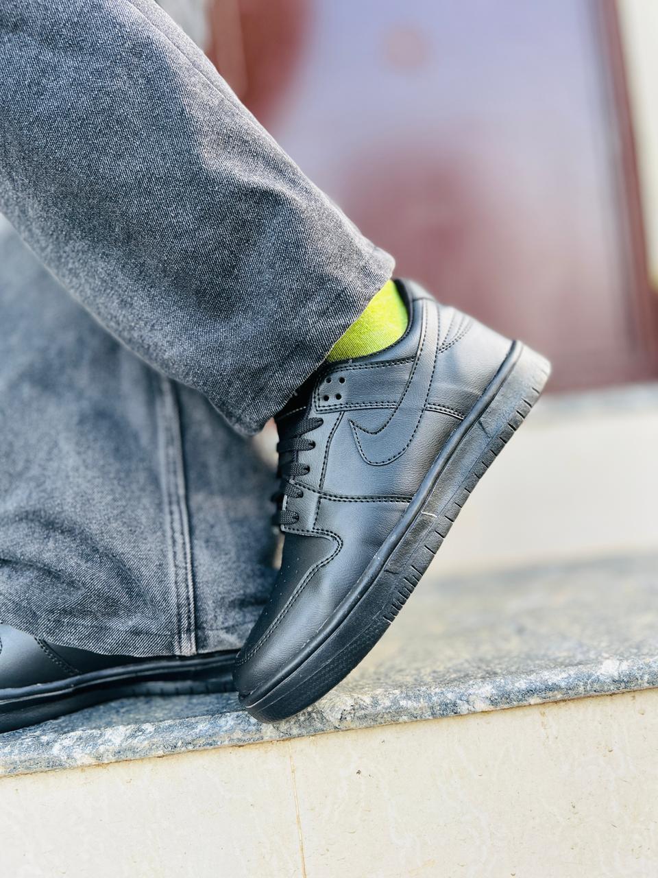 Nike SB Dunk FULL Black