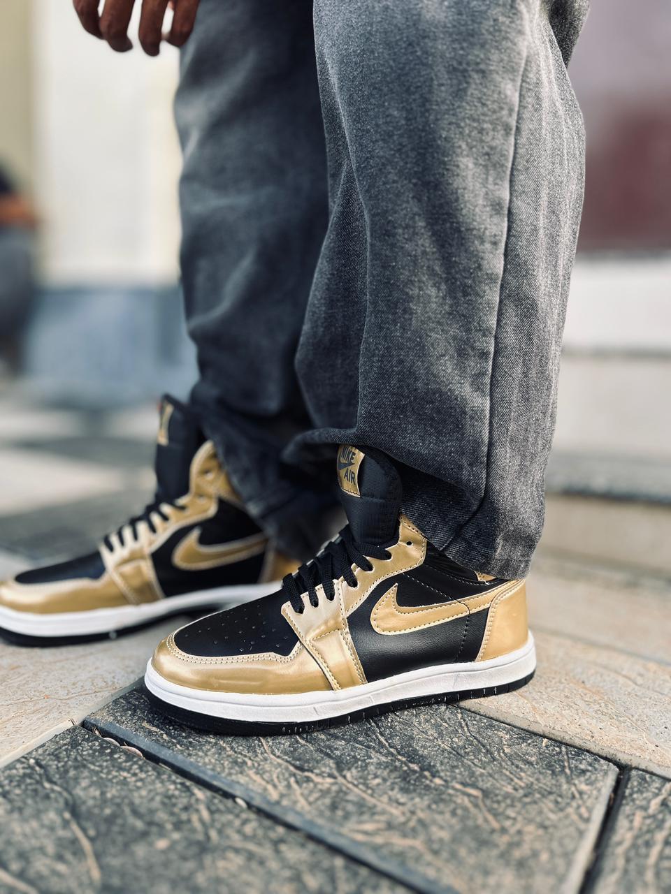 Nike AIR JORDAN GOLD BLACK