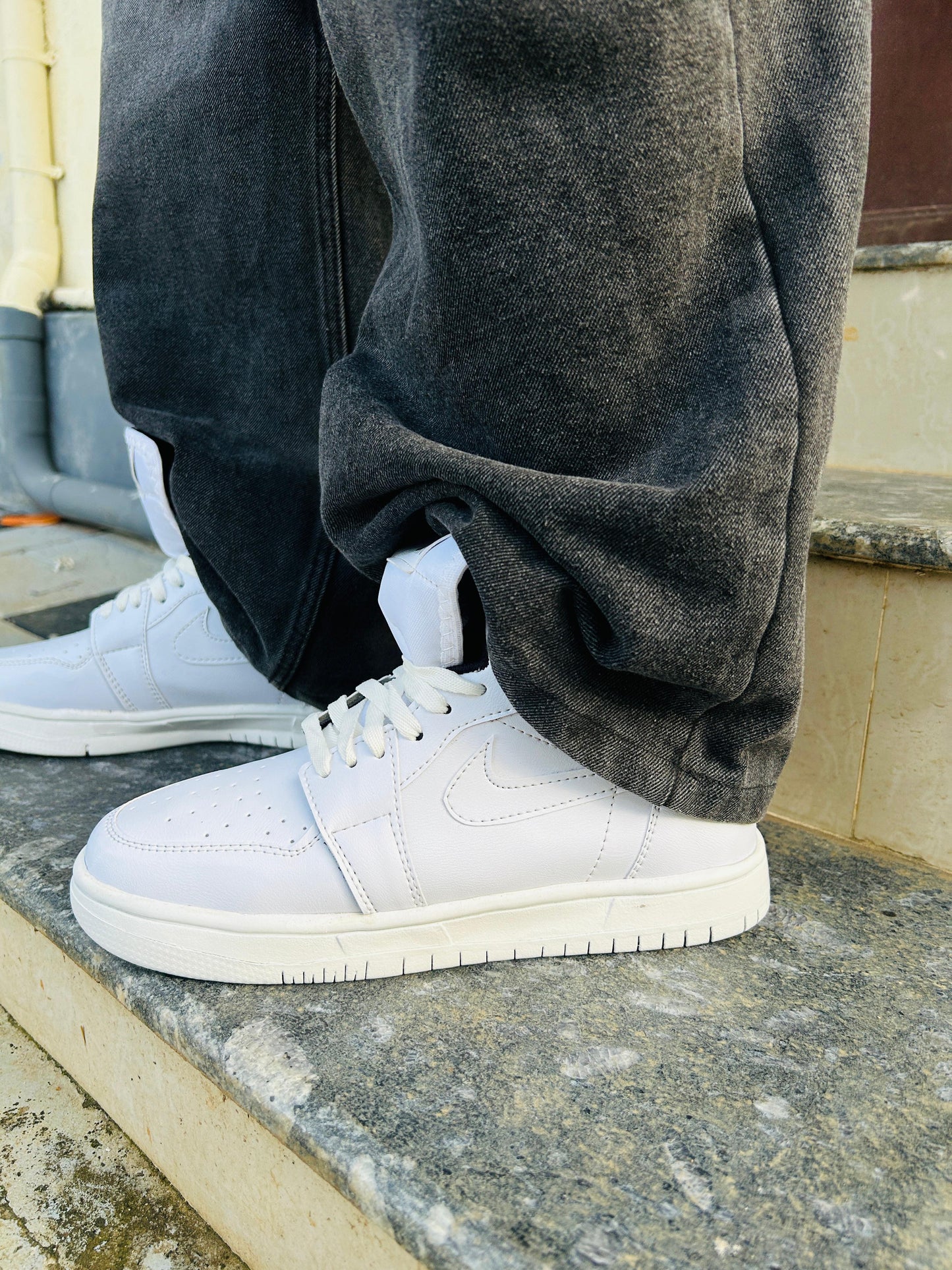 Nike AIR JORDAN TRIPLE WHITE