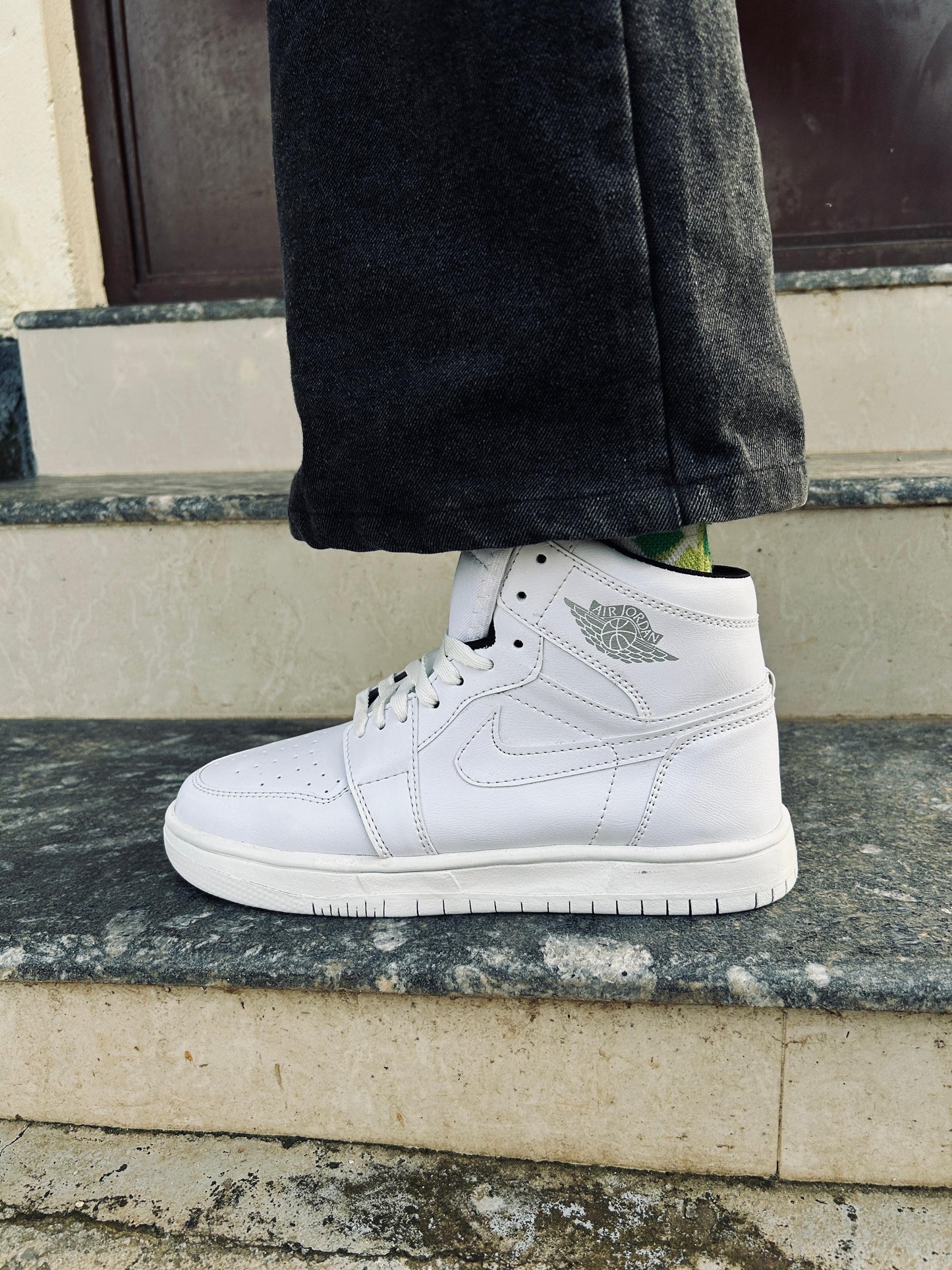 Nike AIR JORDAN TRIPLE WHITE