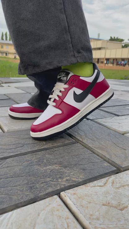 Nike SB Dunk CHERRY
