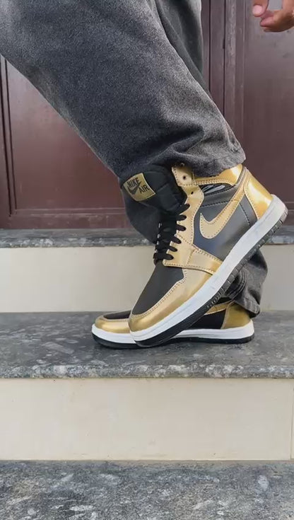 Nike AIR JORDAN GOLD BLACK