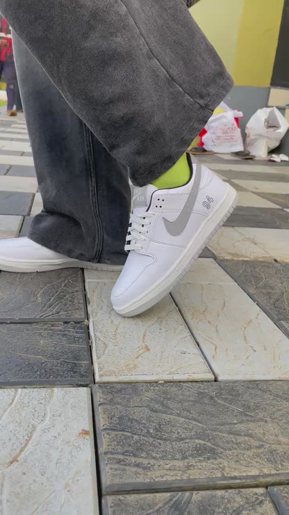 Nike SB Dunk Supreme 94