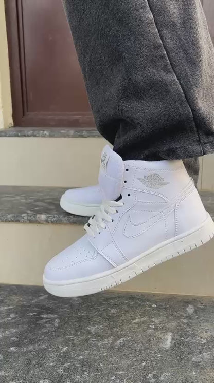 Nike AIR JORDAN TRIPLE WHITE