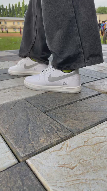 Nike SB Dunk Supreme 94